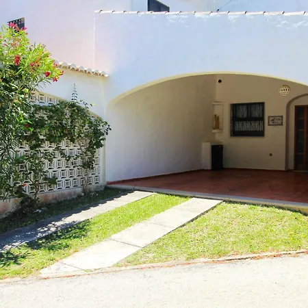 T2 Near The C225 * Porches (Algarve)