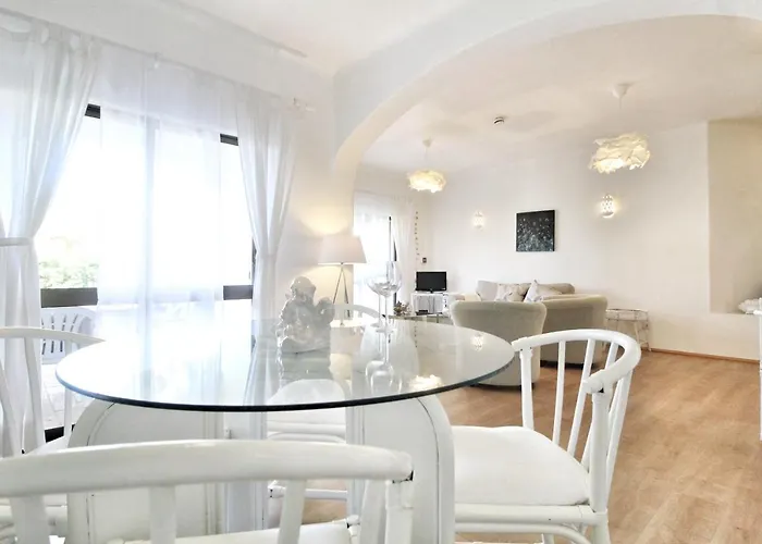 Casa vacanze T2 Near The C225 *